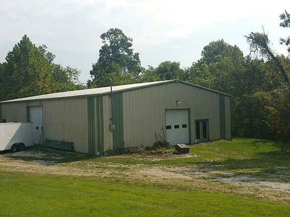2nd image of 21800 Peaceful Valley Dr