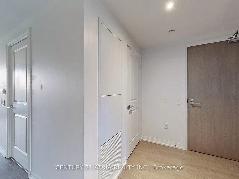 251 Jarvis St #509 — Photo 15