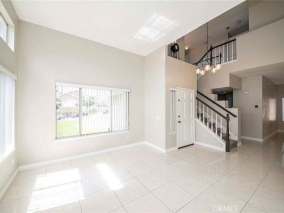 5th image of 701 Barnsley Way