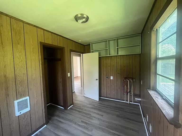 103 Spring St — Photo 9