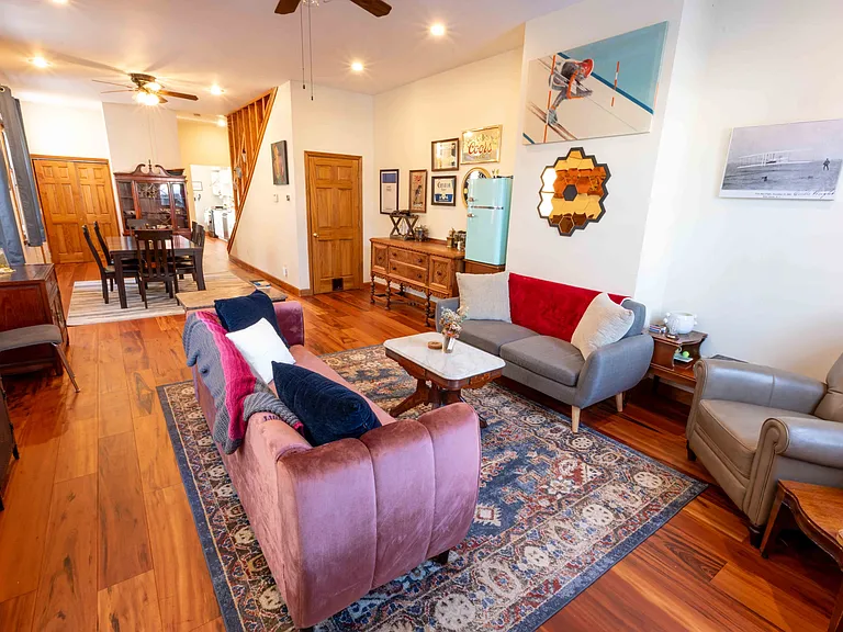 1241 Bates Ave — Photo 1