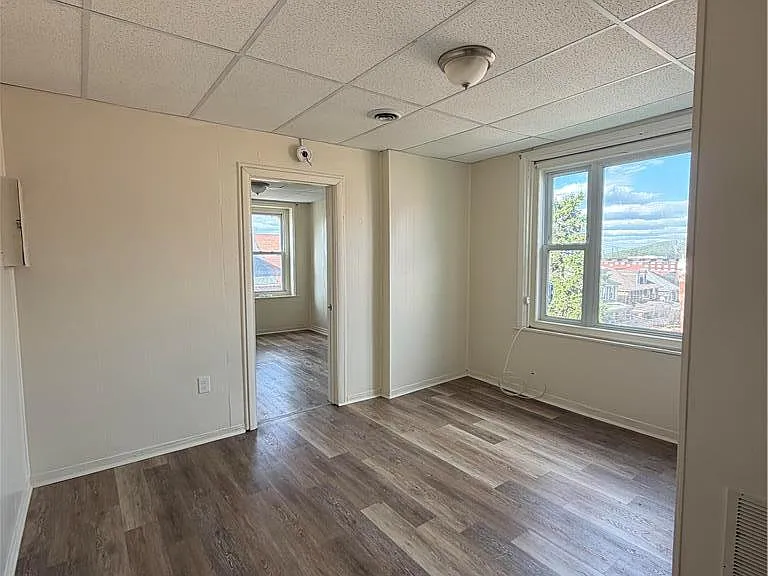 1218 Mechanic St #5 — Photo 3