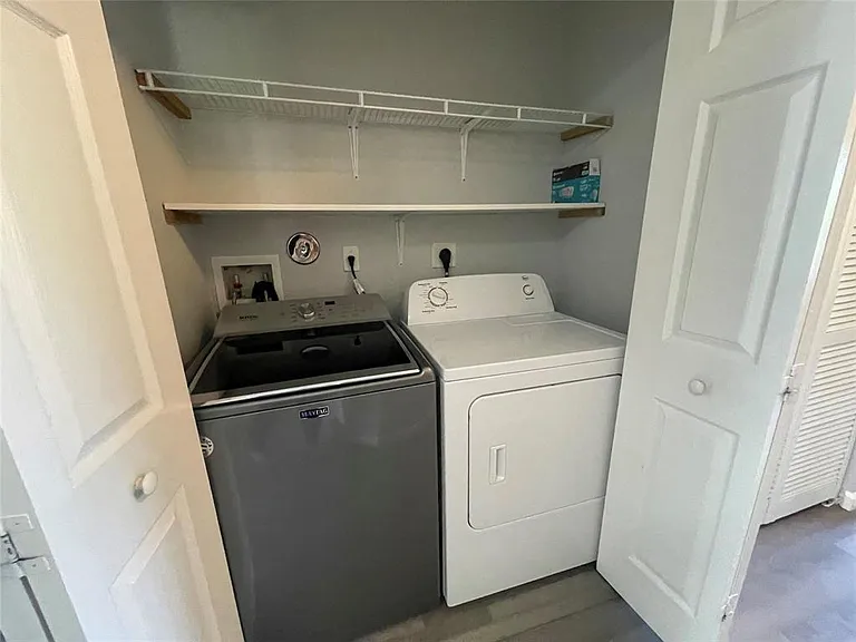 6301 Landings Ter — Photo 15