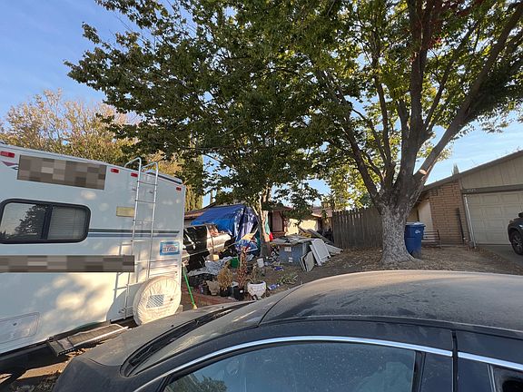 2nd image of 4921 Andrea Blvd