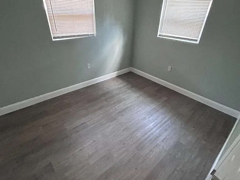 1009 W Washington St — Photo 6