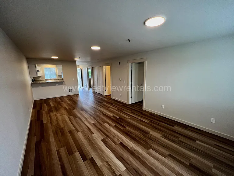 135-139 Prince Ave — Photo 159