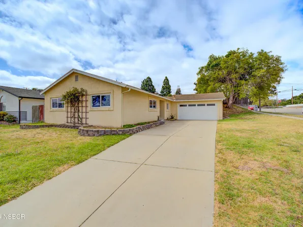 4070 Dartmouth Ln, Santa Maria, CA 93455