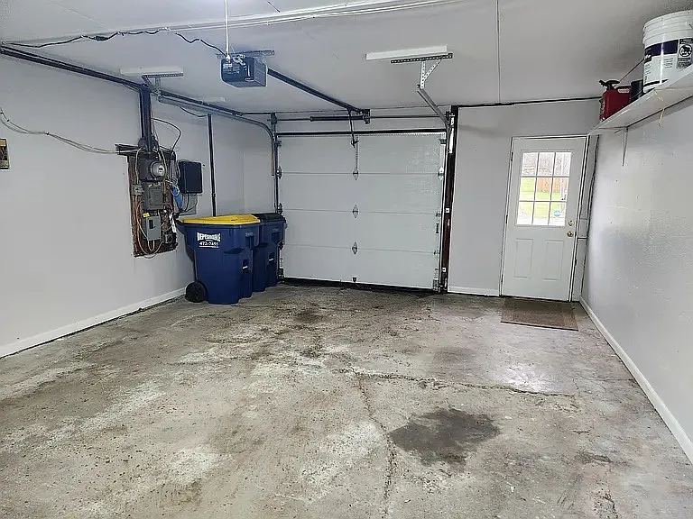 118 Barclay Rd — Photo 9