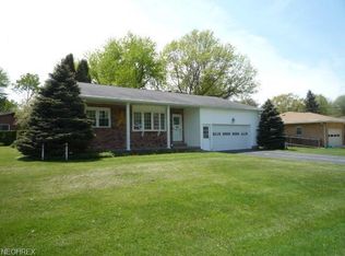 1515 Cherry Ln, Ashtabula, OH 44004