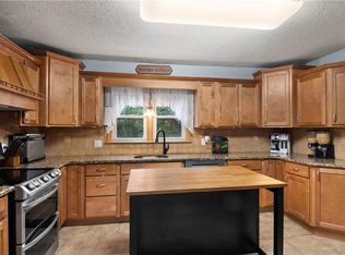 36 Secor Rd, Mahopac, NY 10541