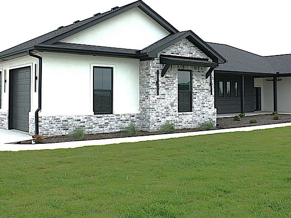 5th image of 611 Willow Moon Ranch Rd