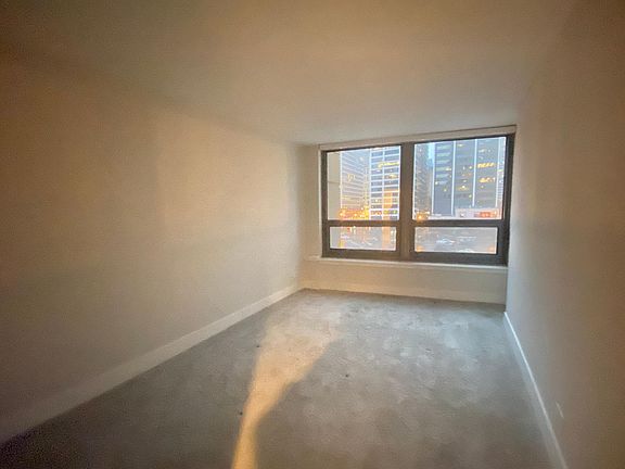 4th image of 441 N Wabash Ave #513