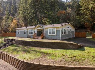 712 Sibold Canyon Rd, Tenmile, OR 97481