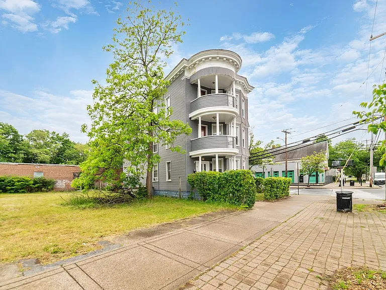 705 Dixwell Ave #1R — Photo 10