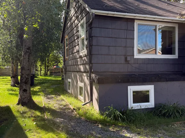 818 E 12th Ave, Anchorage, AK 99501