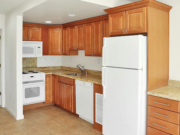 3rd image of 55 Marinero Cir #204A
