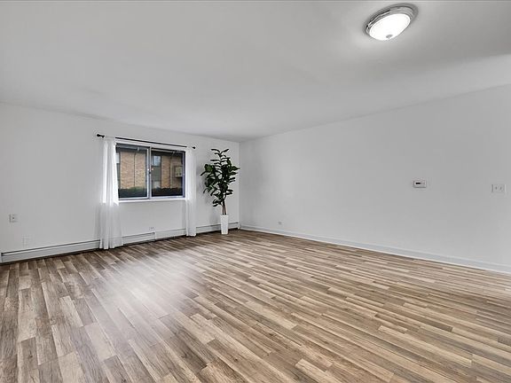 4th image of 481 Duane Ter APT A1