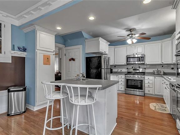 4th image of 23 Taft Pl