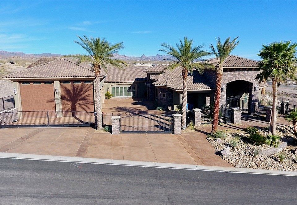 1st image of 2930 Sinyala Canyon Dr