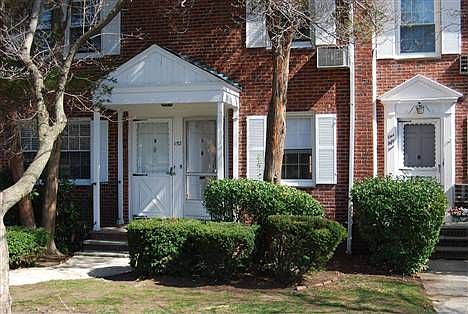 2nd image of 152 Boyden Ave #A