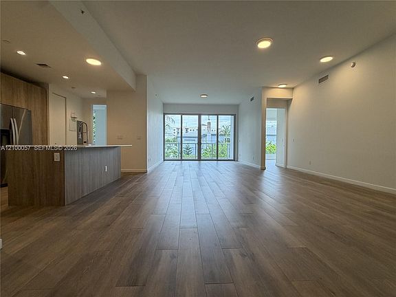 2nd image of 529 SW 11th St #203