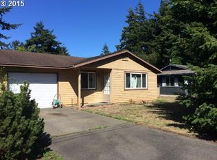 1125 1st St NE, Bandon, OR 97411