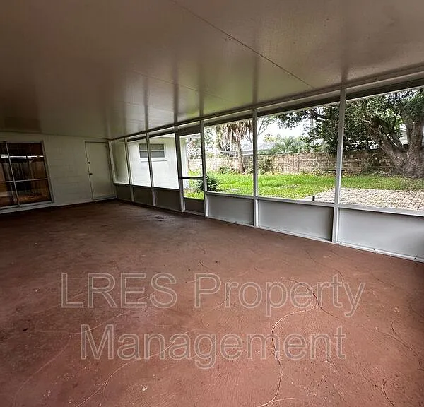 2719 Merrie Oaks Rd — Photo 22
