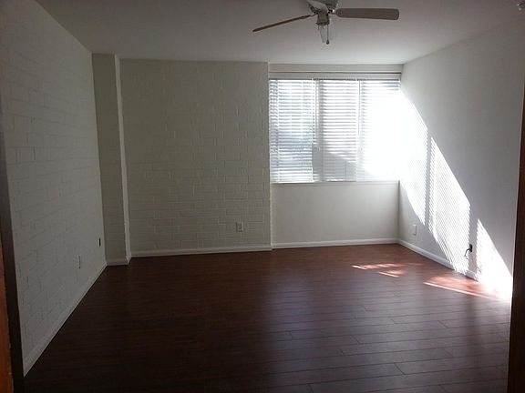 3rd image of 540 Kelton Ave APT 405