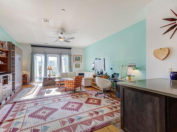 4th image of 90 Bay St #6F