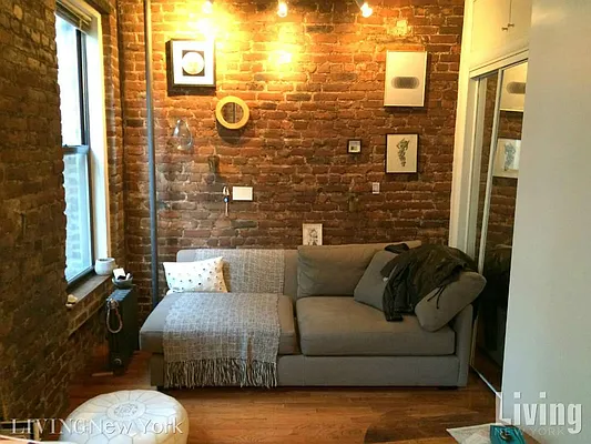 Rented by Living New York | media 36