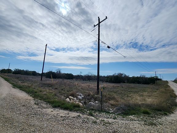 2nd image of 400 Black Jack Oak Dr