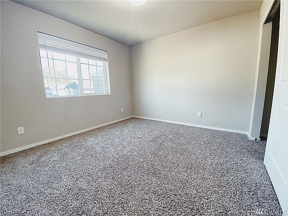 5th image of 5518 148th Street Ct E