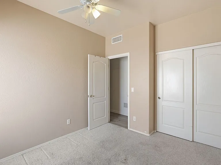 10860 N 118th Way — Photo 23