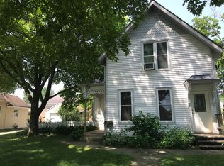 143 N Grove St, Carpentersville, IL 60110