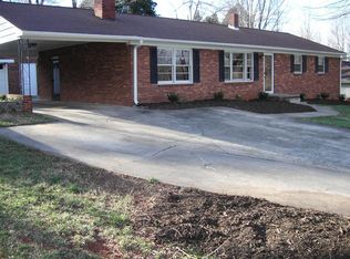 6310 Lochinvar Dr, Rural Hall, NC 27045