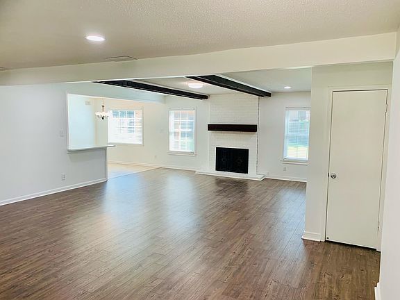 5th image of 7207 Poplar Pike