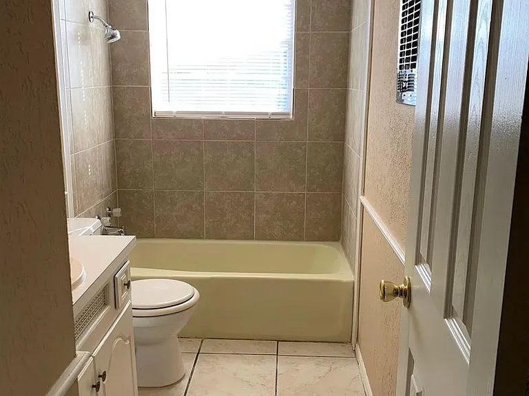 1001 SE Alta Ln — Photo 15