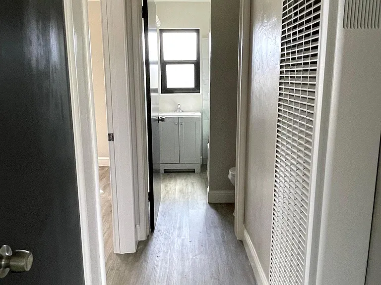 2335 N 2nd St — Photo 13