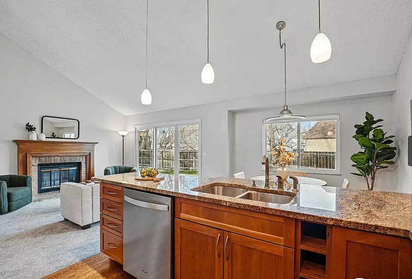 229 S Cleveland Ave — Photo 4