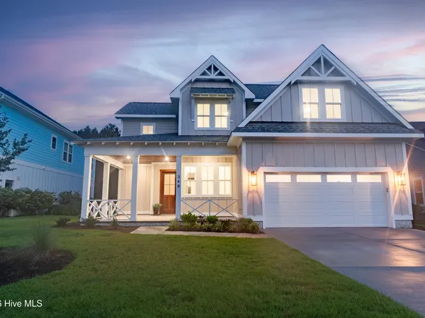 340 Spicer Lake Drive, Holly Ridge, NC 28445