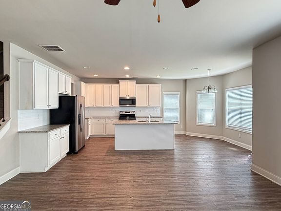 5th image of 141 Donegal Way