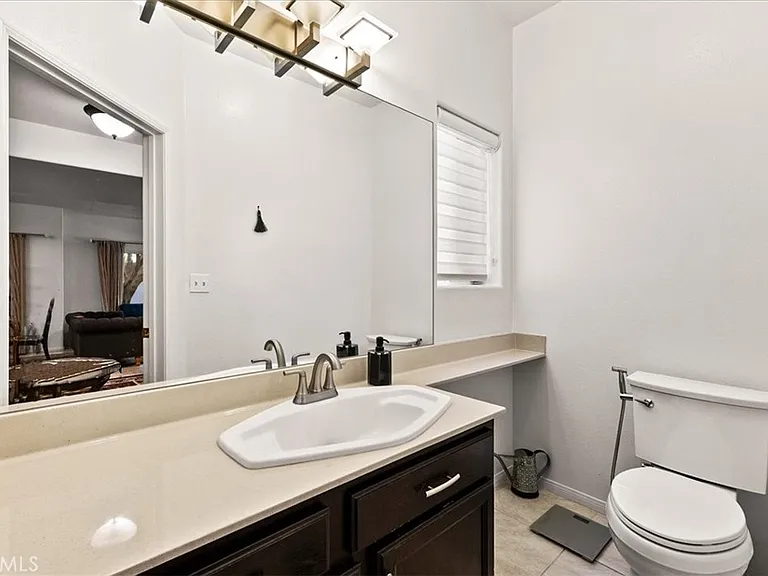703 Locust St #1 — Photo 11