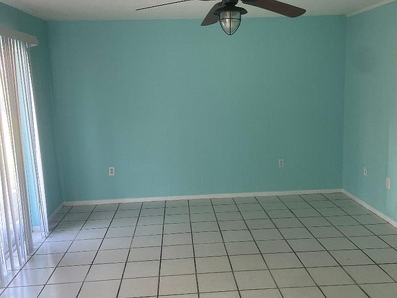 3rd image of 1855 Livingstone St