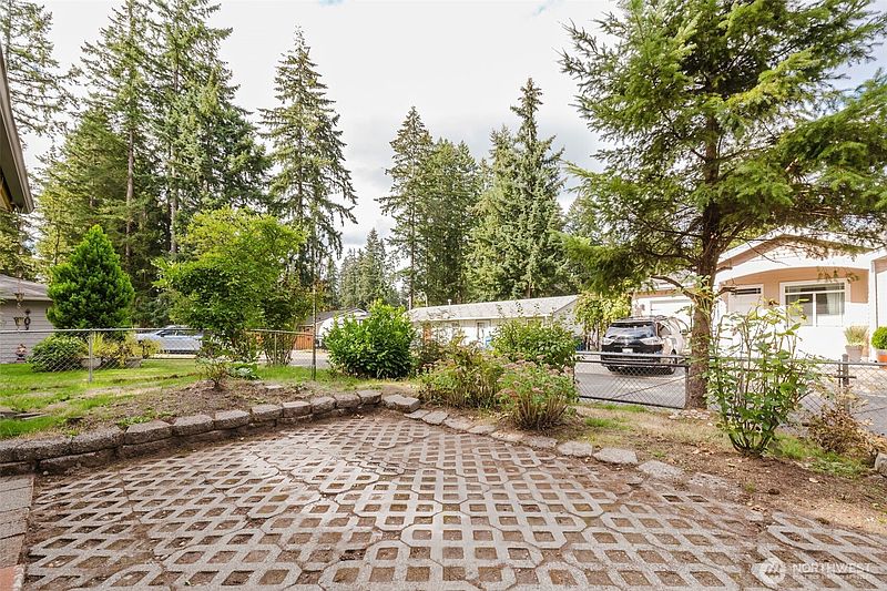 3rd image of 19463 SE 267th Street