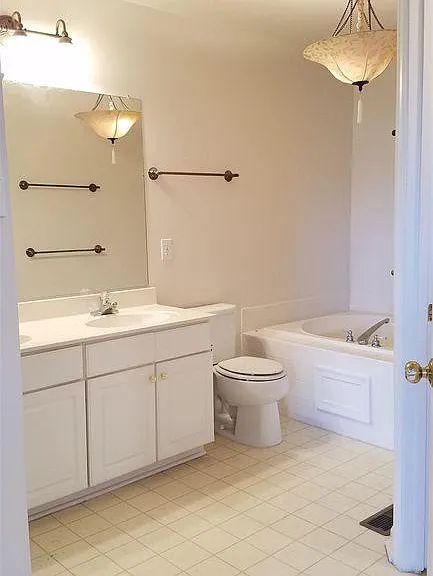 5208 Duke Ct — Photo 26
