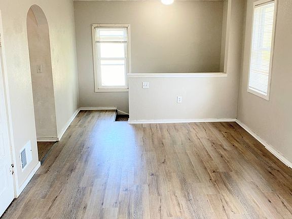 4th image of 100 W 11th Ave #1101