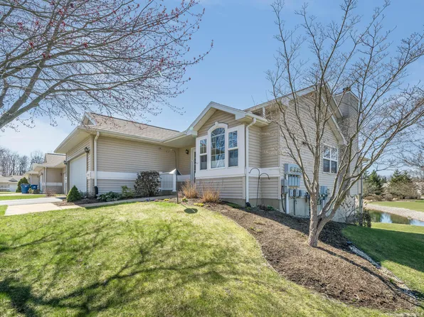 1937 Quail Cove Dr, Kalamazoo, MI 49009