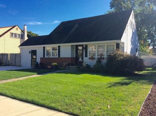 43 Thoreau Rd, Hamilton, NJ 08690