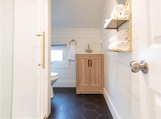 104 W Bridge St #2, Catskill, NY 12414