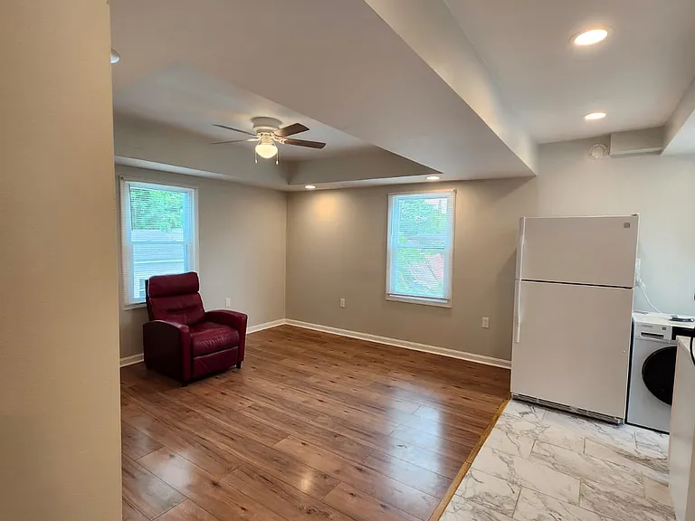 4420 Furley Ave #2 — Photo 3